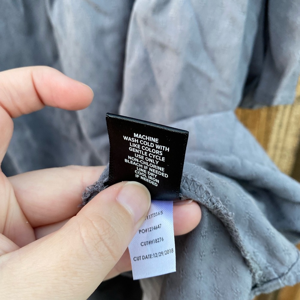 Torrid Off the Shoulder Blouse- short sleeve gray - Picture 4 of 8